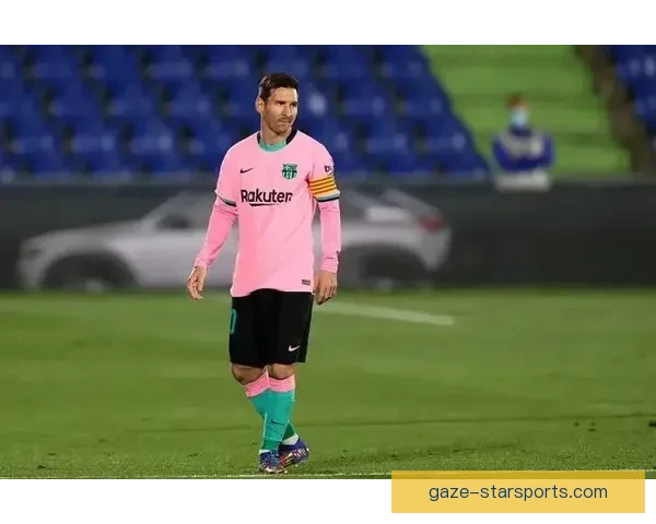 诺维奇城俱乐部新赛季布局引发球迷热议与广泛期待前景全面升级目标冲超