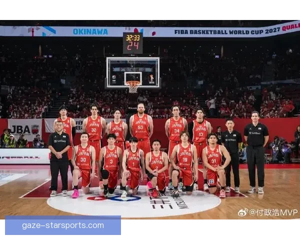 中国篮球联赛迎来新赛季豪华阵容 竞争激烈引发球迷热议