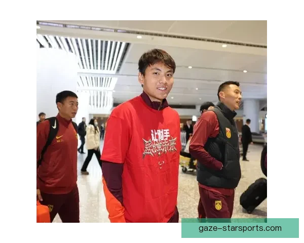 国足新任主帅亮相备战亚洲杯 高效训练备受关注